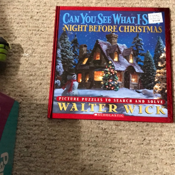 Lot of brand new (some with tags) Christmas Books - Picture 2 of 4